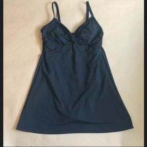 Lands’ End Swim Dress Size 6